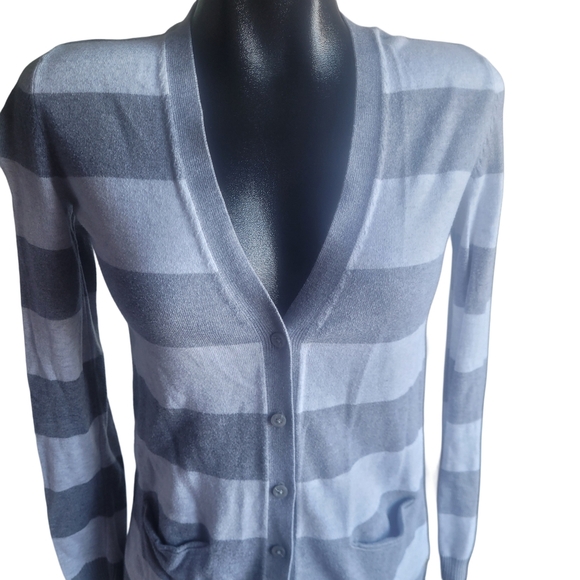 Tommy Hilfiger White and Gray Striped Cardigan XS - Picture 2 of 7